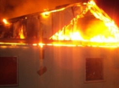 В Советском районе Воронежа загорелась дача