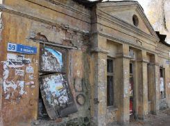Один из старейший домов Воронежа может обрушиться на жильцов 