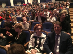 Алексей Гордеев с женой сходил на свою любимую воронежскую оперу