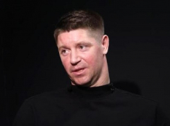 Стало известно, из-за чего вратарь Беленов сильно разозлил тренера воронежского «Факела» Ташуева