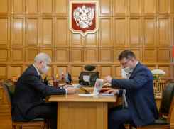 Чиновник заявил губернатору о средней зарплате в 40 тыс рублей в селах под Воронежем