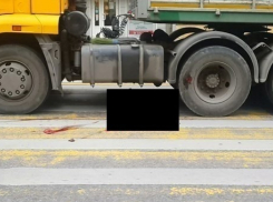 В Воронеже на Богдана Хмельницкого грузовик насмерть задавил пенсионерку