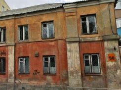 Историческое здание, которое оккупировали бомжи, снова выставили на торги в Воронеже