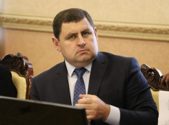 Глава строительного департамента воронежского правительства сдался следователям