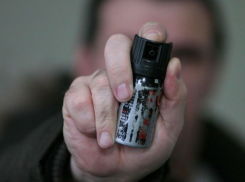 В Воронеже двое злоумышленников ограбили киоск, применив газовый баллончик