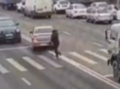 Комбо из трех нарушений собрал воронежец за несколько секунд 