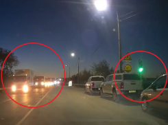 Головную боль водителей на реконструированном мосту наглядно показали под Воронежем 