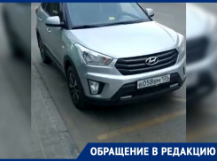 «До лампочки всё»: хамскую парковку на остановке Тельмана сняли на видео воронежцы 