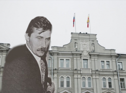 Изобретатель, модель и «худший мэр»: взлет и падение бывшего главы Воронежа Бориса Скрынникова