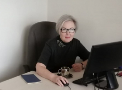 Падальщиками назвала «Блокнот Воронеж» пресс-секретарь ГКХ Евгения Куриленок за «травлю партийной маникюрши»