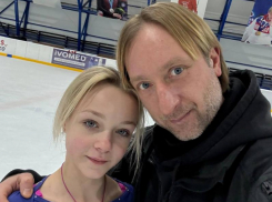 Первенство России выиграла воронежская фигуристка, попавшая в скандал с Евгением Плющенко