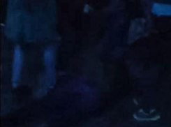 «Назад в 90-е»: охранники воронежского клуба избивали дубинками посетителей ретро-дискотеки