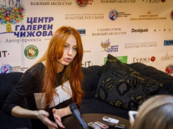 Ирина Забияка в Воронеже рассказала, как люди сравнивают её с трансвеститом из-за мужского голоса