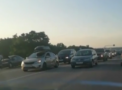 Прославившая Воронежскую область пробка достигла 22 километров