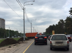 Причину пробок в час пик на Московском нашли в Воронеже  
