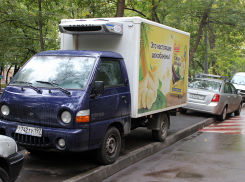В Воронеже хотят штрафовать жителей за парковку грузовиков у дома