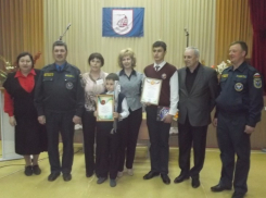 Двое воронежских школьников спасли фруктовый сад от пожара