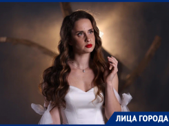 Разницу между мужским и женским творчеством объяснила поэтесса в Воронеже