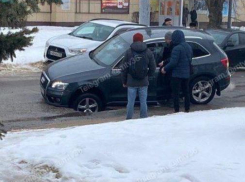 Почему асфальт на Циолковского провалился дважды за сутки, рассказали в «РВК-Воронеж»