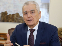 Отменить новогодние праздники и выйти на работу 2 января призвал академик Геннадий Онищенко