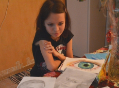 Школьнице из Воронежа беженцы из Донбасса помогают собрать деньги на операцию 