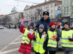 В Воронеже сотрудники ДПС будут поздравлять участников движения с Днем Святого Валентина