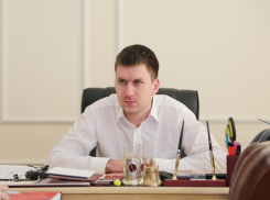 Антиликаторов после слов об отставке встретился с воронежскими предпринимателями