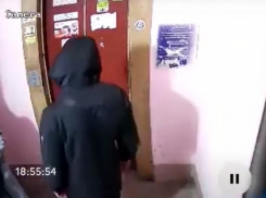 Приставал или обознался: полиция проверяет странный инцидент между мужчиной и женщиной в Воронеже