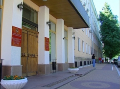 Кто из городских депутатов помог Юрию Бавыкину закрепиться в кресле главы Левобережного района Воронежа?