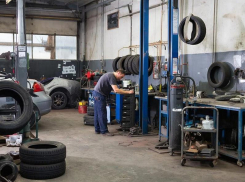 Шиномонтажки анонсировали рост цен на свои услуги 