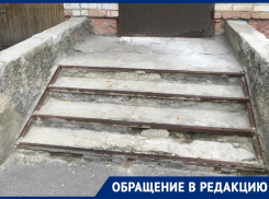 У «Сплина» нет выхода, а у семилукцев входа: жители жалуются на разрушение входной группы подъезда 