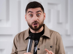 Стендапер с ТНТ назвал новое шоу «Наглец из Воронежа», но только на один раз