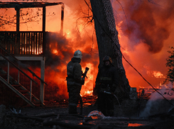 20 домов и сараев сгорели в рыбацком поселке под Воронежем