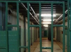 В Воронеже 20-летний парень изнасиловал школьницу, с которой познакомился в интернете