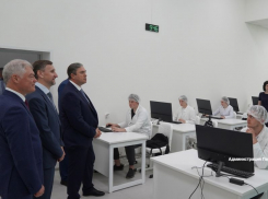 Зачем бывший «серый кардинал» Увайдов посетил Воронежскую область