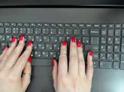 Полной неожиданностью обернулось для жительницы Воронежа знакомство с иностранцем в запрещенной соцсети 