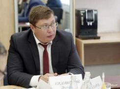 Ректор оскандалившегося ВГУ за год потерял больше миллиона рублей