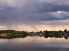 Дожди и ночные холода: чем встретят воронежцев первые рабочие дни после майских праздников 
