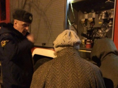 Воронежцы в 15-градусный мороз стояли ночью в очереди за водой