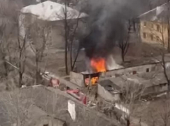 Огромные клубы дыма заметили в центре Воронежа – опубликовано видео