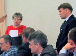 Нахимичили! В пригороде Воронежа продали участки земли с дорогой - гораздо дешевле рыночной стоимости