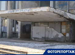 Наружные ужасы ДК, где выступал Виктор Цой, показали в Воронеже