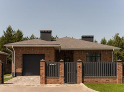 Строить самому или купить готовый дом в коттеджном посёлке?  