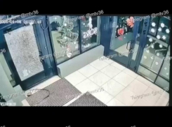 Полиция поймала подростков, жестоко избивших мужчину в воронежском лифте: что еще они успели натворить 