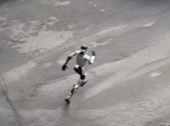 «Кто им управляет?»: воронежские дороги шокировали даже робота