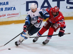 В первой игре полуфинала Кубка Регионов ХК «Россошь» переиграл дома ярославский «Локо-Юниор»
