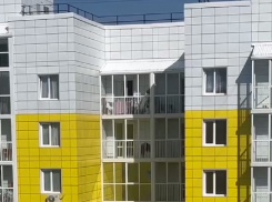 «Шарах!»: причина громких звуков в воронежском ЖК оказалась неожиданной 