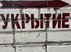 Александр Гусев призвал хотя бы минимально обеспечить воронежцев удобствами в укрытиях