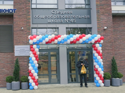 Системы безопасности здания не были приняты к моменту открытия новой школы в центре Воронежа 