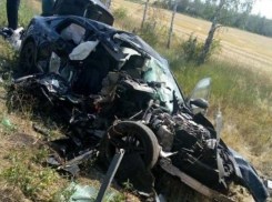   Опубликованы фото с места смертельной аварии с двумя погибшими воронежцами 
